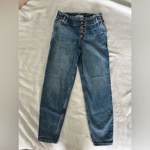 👀Abercrombie Kids Mini Mom Jean Size 11/12👀